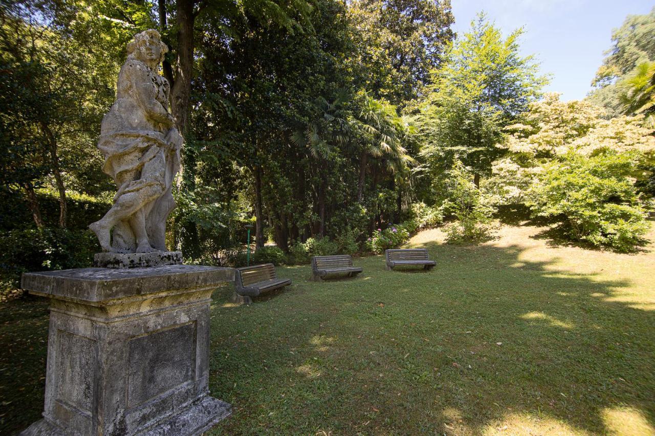 Relax tra lago e parco Lesa Exterior foto